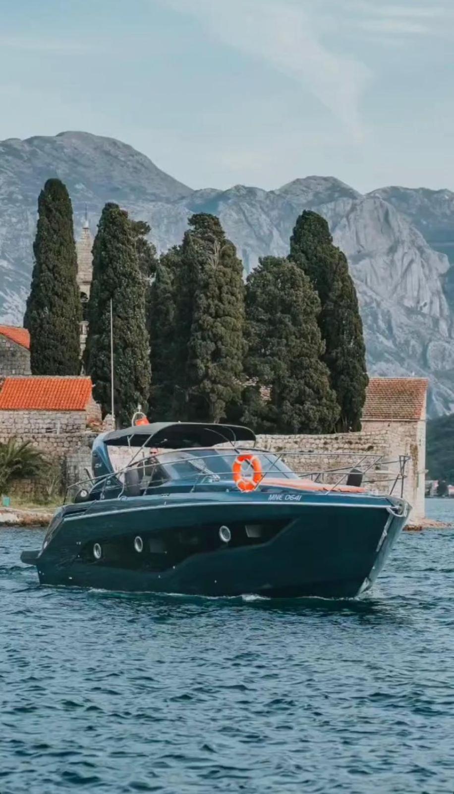 Porto Montenegro Luxury Studio Zeta 蒂瓦特 外观 照片